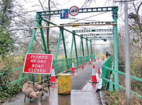 Crossing closes for urgent repairs