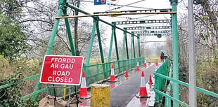 Crossing closes for urgent repairs