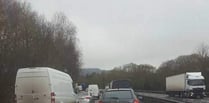 Lane closure causing delays on A40