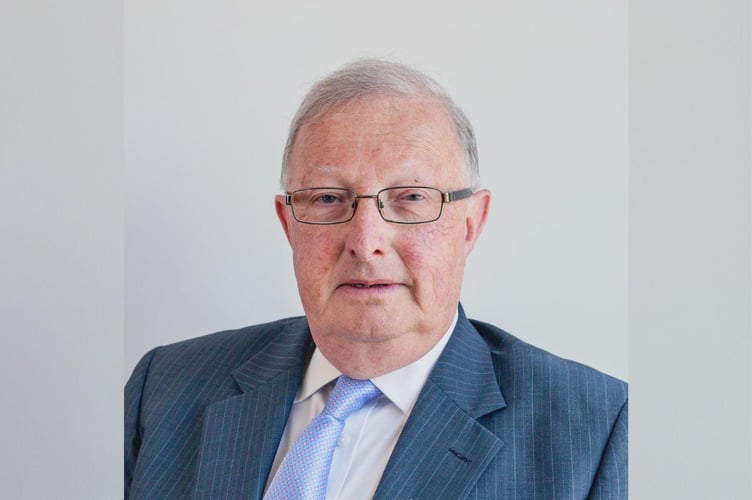 Cllr Bob Greenland