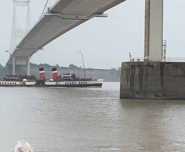 Paddle steamer Waverley returns to the River Severn