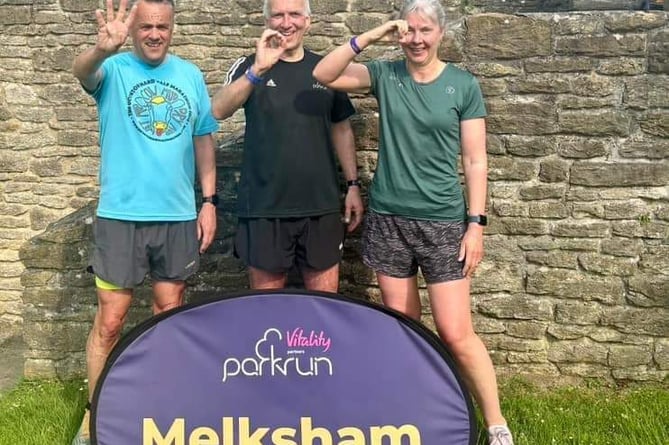 Martin Blakebrough celebrated his 400th parkrun with Jeremy and Fiona Creasey