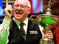 Cue stars roll back years to black ball final