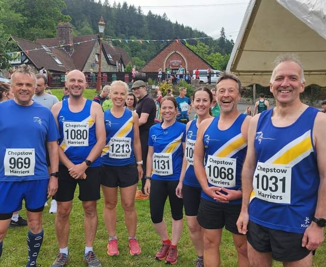 Nearly 200 runners tackle the Tintern Trot