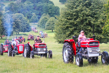 Rocket Ron leads tractor run for charity