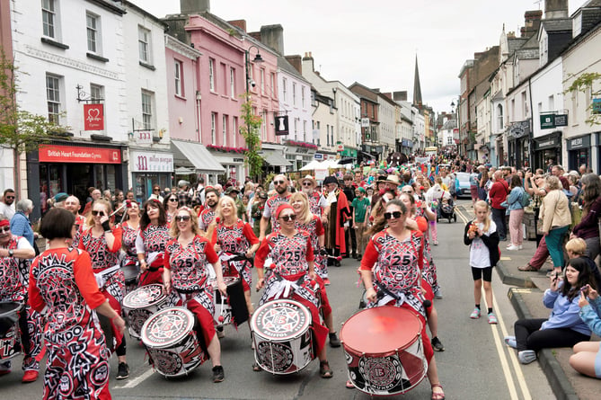 The sights and sounds of the carnival