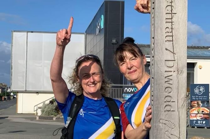 Offa's Dyke runners