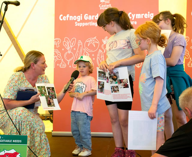 Royal Welsh Show welcome Cross Ash pupils at Calendar launch