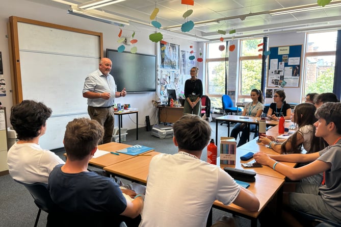 Peter Fox speaking to students