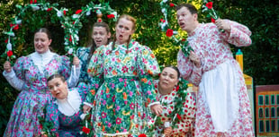 Gondoliers set sail at Abergavenny Castle
