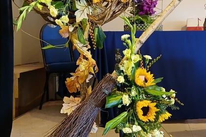 Floral society welcomes accomplished florist