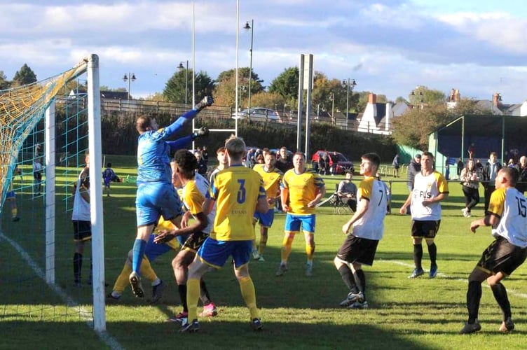 Goalmouth action as the Kingfishers pile on the pressure