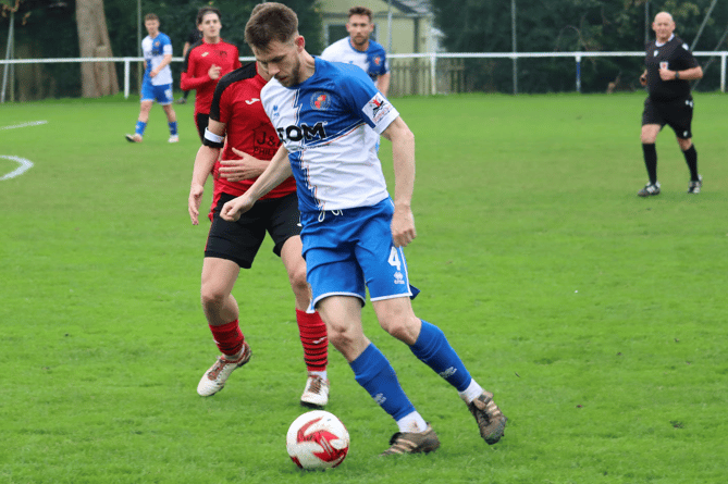 Chepstow Town's 3-1 win over Undy lifted them to third in the Ardal South East League