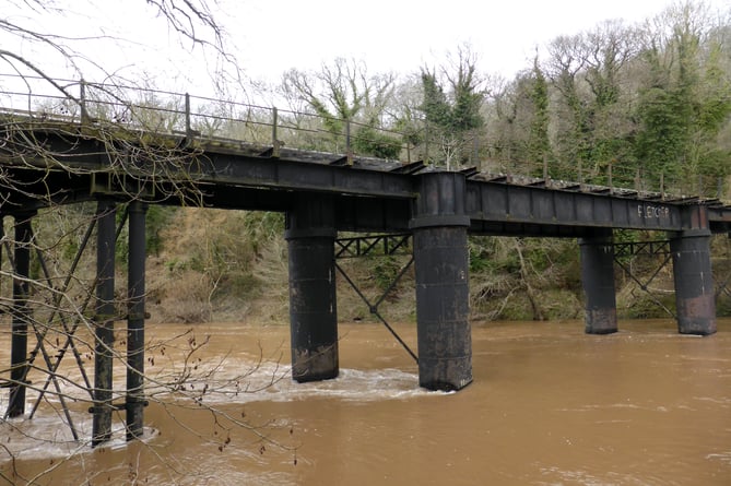 The Black Bridge at Lydbrook has been closed again.